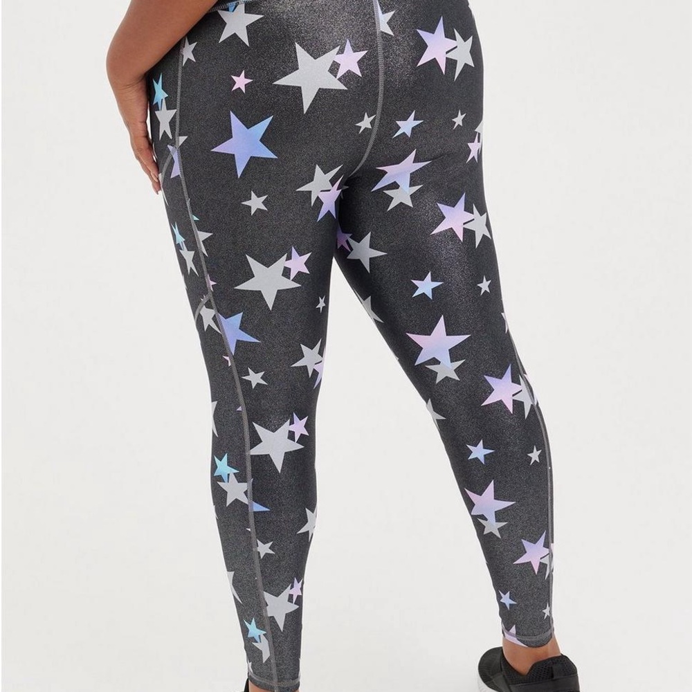 Torrid active leggings with sparkle and stars!